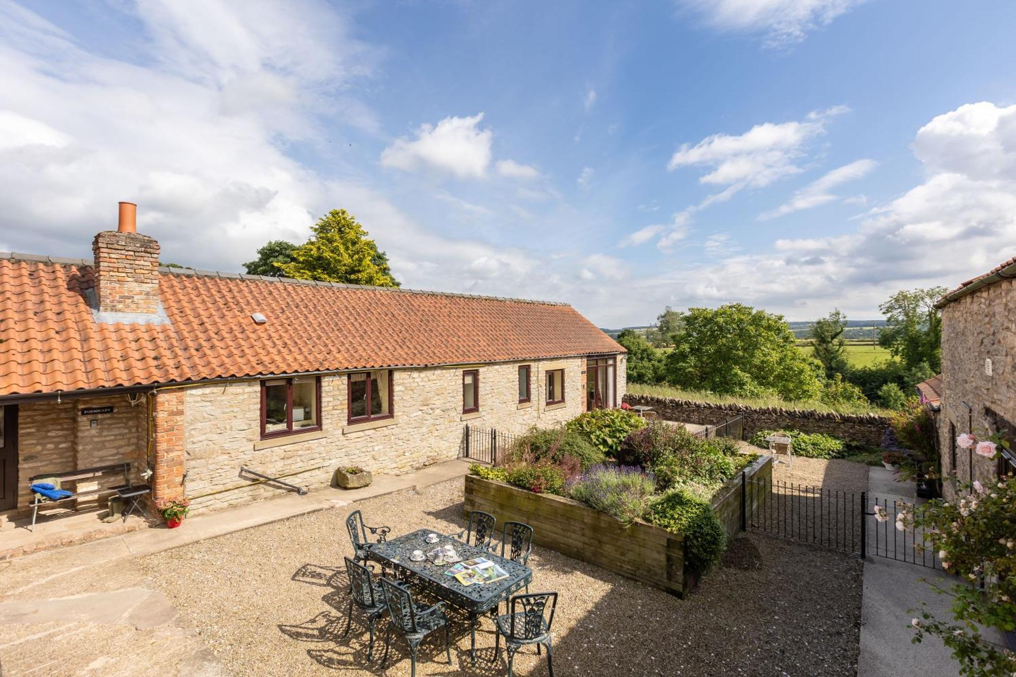 Valley View Farm Holiday Cottages Гелмслі Екстер'єр фото